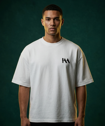Essential White T-shirt-Box-Fit
