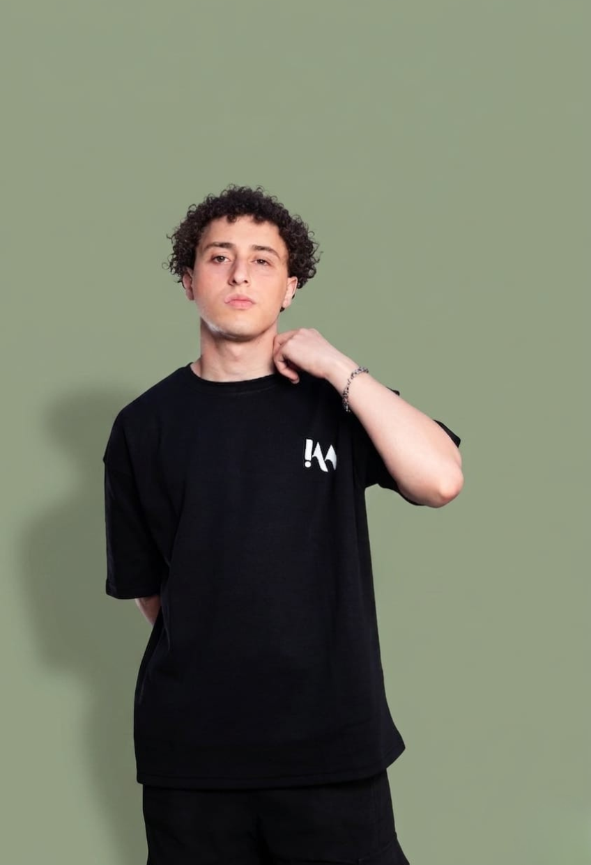 Stille Kraft — Box-Fit Tee